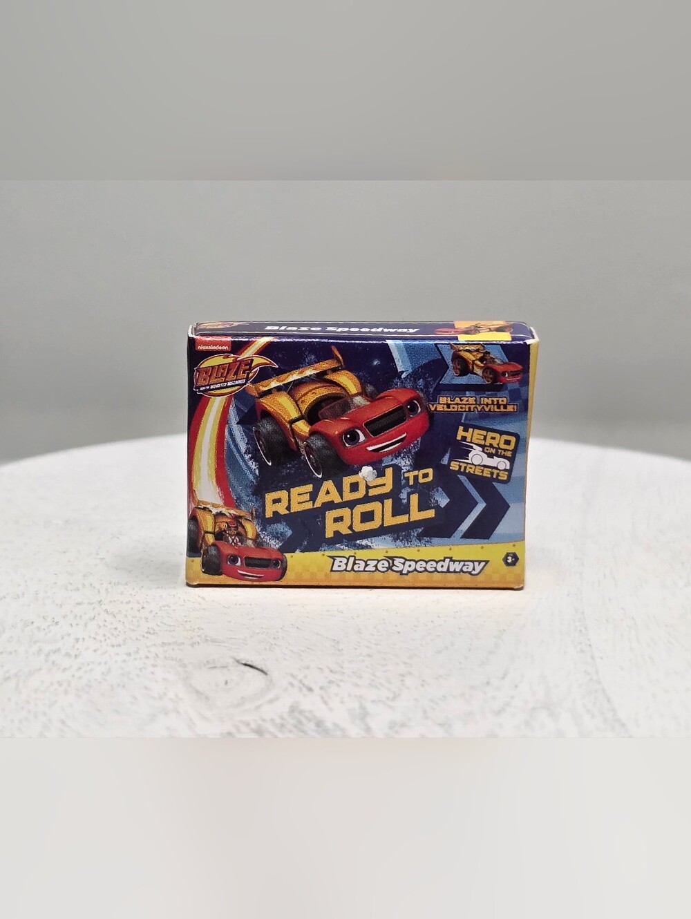Zuru 5 Surprise Mini Brands Toys Series Ready to Roll Blaze Speedway